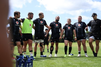 230625 - Wales Rugby Training - Dewi Lake speaks in the Wales team huddle