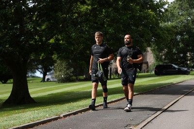 230625 - Wales Rugby Training - Alex Mann and Josh Macleod during training