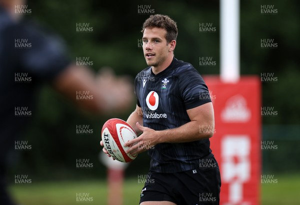 230625 - Wales Rugby Training - Kieran Hardy during training