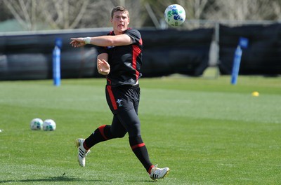 24.09.11 - Wales Rugby Training - Scott Williams during training. 