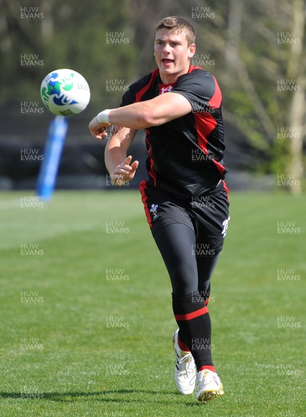 24.09.11 - Wales Rugby Training - Scott Williams during training. 