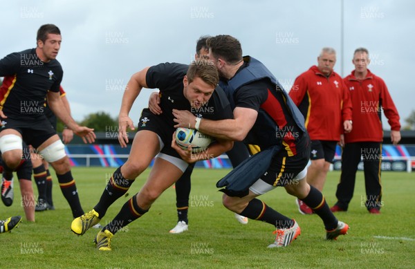 240915 - Wales Rugby World Cup Training -Dan Biggar during training