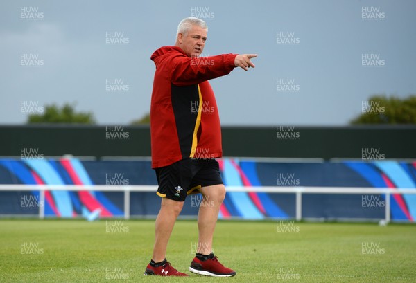 240915 - Wales Rugby World Cup Training -Warren Gatland during training