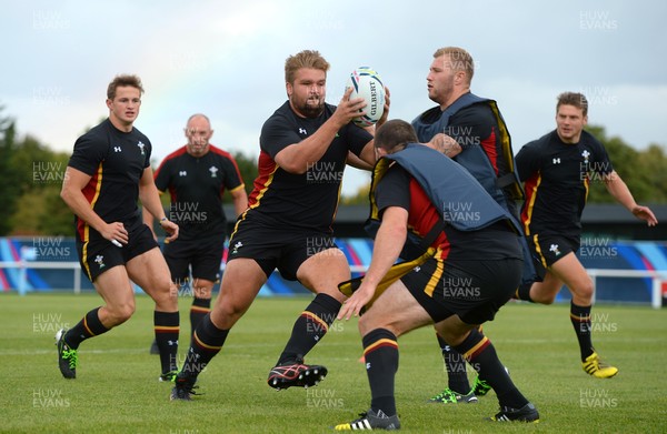 240915 - Wales Rugby World Cup Training -Tomas Francis during training