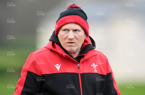 241120 - Wales Rugby Training - Neil Jenkins during training