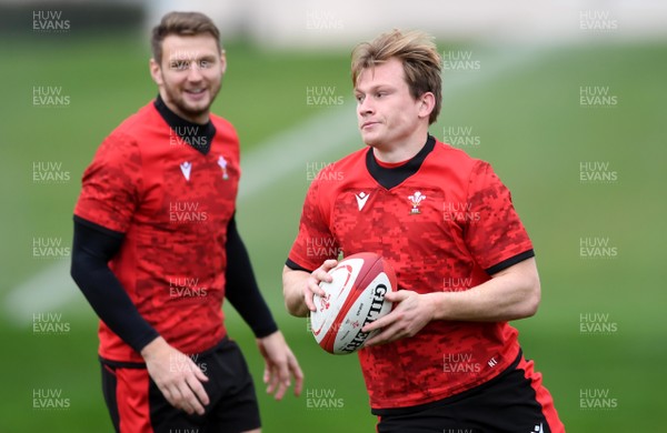 241120 - Wales Rugby Training - Dan Biggar and Nick Tompkins (right) during training