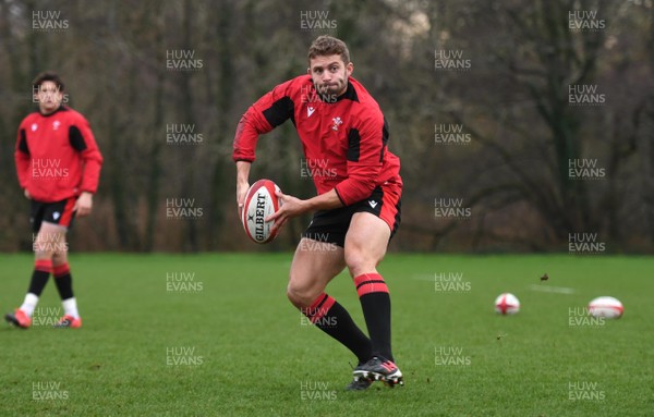 241120 - Wales Rugby Training - Leigh Halfpenny during training