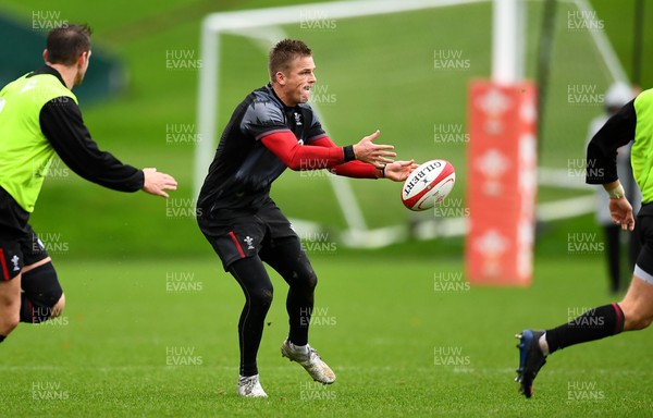 241122 - Wales Rugby Training - Garth Anscombe during training