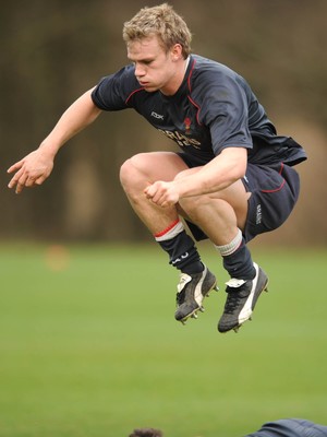 25.01.08 - Wales Rugby Training- Dwayne Peel jumps during training 