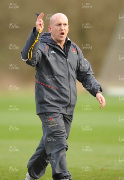 25.01.08 - Wales Rugby Training- Defence Coach, Shaun Edwards during training 