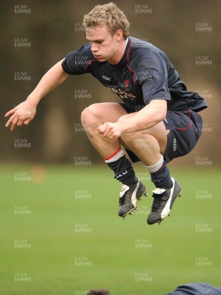 25.01.08 - Wales Rugby Training- Dwayne Peel jumps during training 