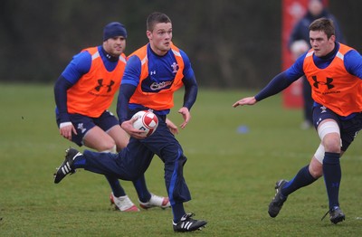 25.01.11 - Wales Rugby Training - Tavis Knoyle during training. 