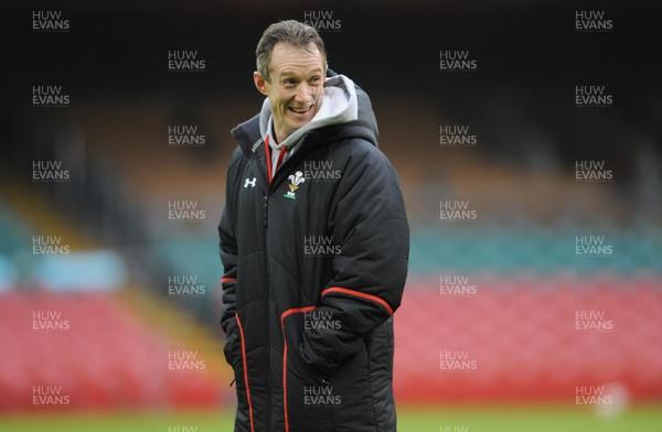 250113 - Wales Rugby Training -Wales coach Rob Howley during training