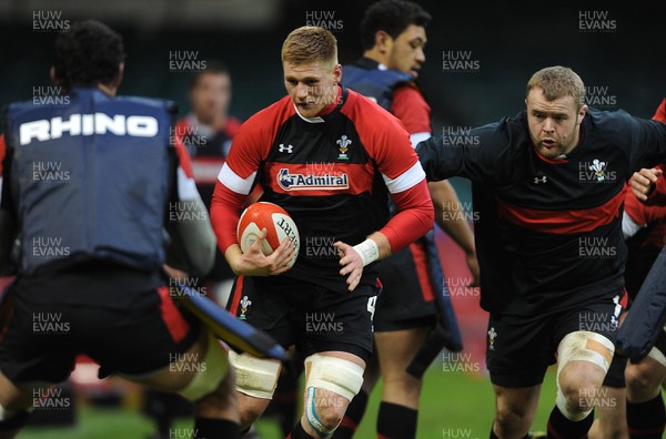 250113 - Wales Rugby Training -Andrew Coombs during training