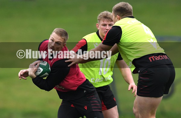 250122 - Wales Rugby Training - Johnny McNicholl during training