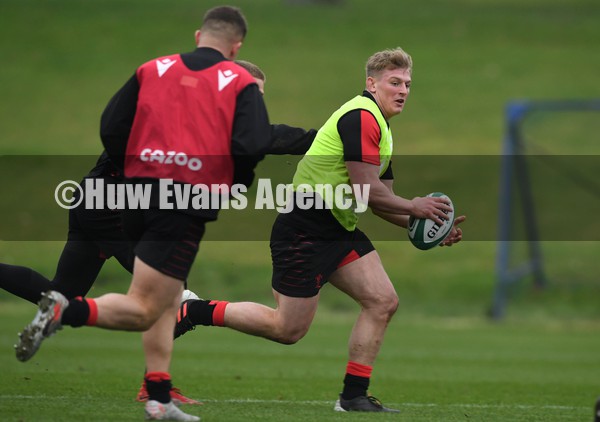 250122 - Wales Rugby Training - Jac Morgan during training