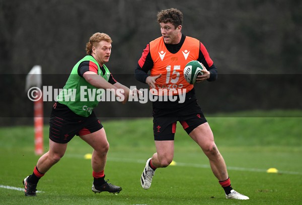 250122 - Wales Rugby Training - Will Rowlands during training