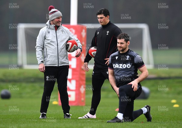 250123 - Wales Rugby Training - Alex King and Louis Rees-Zammit during training