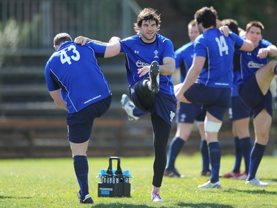 24.02.11 - Wales Rugby Training - Mike Phillips during training. 
