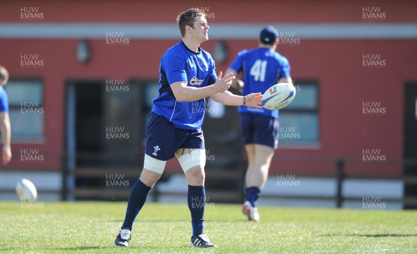 24.02.11 - Wales Rugby Training - Dan Lydiate during training. 