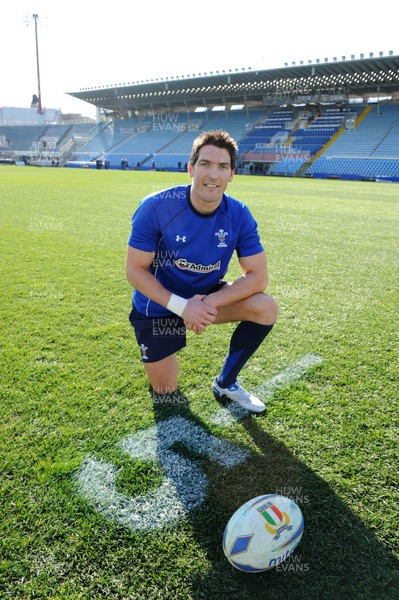 24.02.11 - Wales Rugby Training - James Hook who will win his 50th Welsh cap against Italy tomorrow at the Stadio Flaminio. 