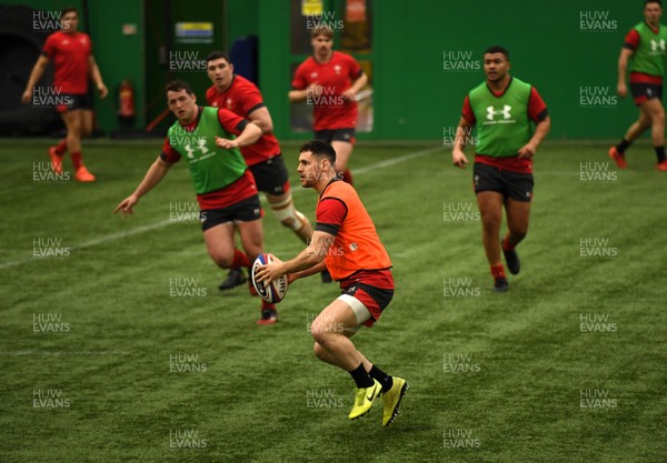 250220 - Wales Rugby Training - Tomos Williams during training