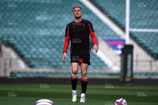 250222 - Wales Rugby Training - Gareth Anscombe during training