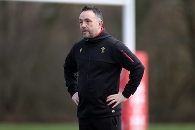 250225 - Wales Rugby Training during the fallow week - Matt Sherratt, Head Coach during training