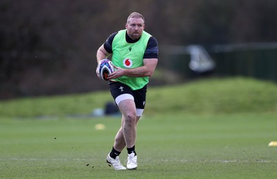 250225 - Wales Rugby Training during the fallow week - Henry Thomas during training