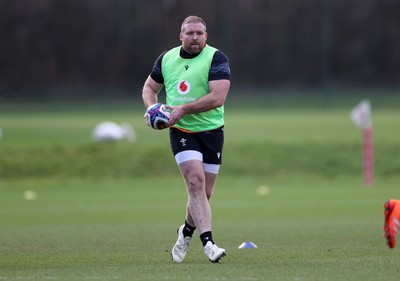 250225 - Wales Rugby Training during the fallow week - Henry Thomas during training