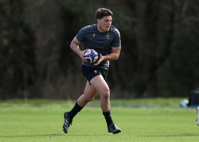 250225 - Wales Rugby Training during the fallow week - Teddy Williams during training