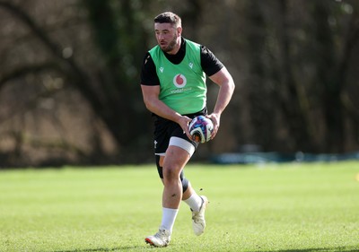 250225 - Wales Rugby Training during the fallow week - Gareth Thomas during training