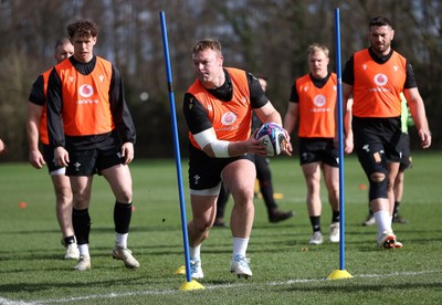 250225 - Wales Rugby Training during the fallow week - Dewi Lake during training