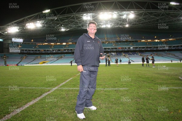 25.05.07  Wales rugby on Tour to Australia Coach Gareth Jenkins surveys the Telstra Stadium in Sydney 