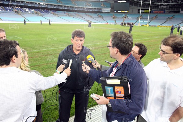25.05.07  Wales rugby on Tour to Australia Coach Gareth Jenkins talks to the press at the Telstra Stadium in Sydney 