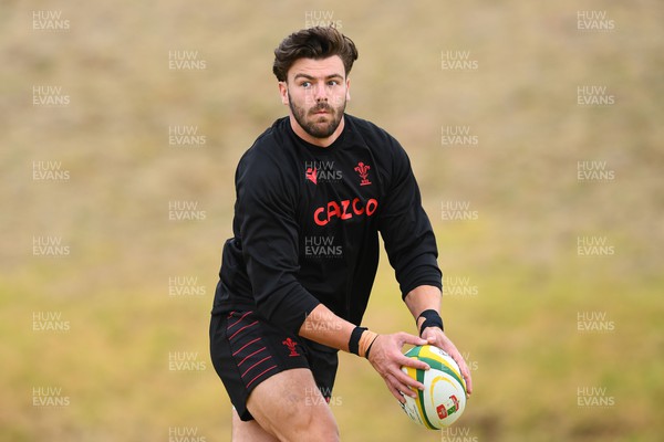 250622 - Wales Rugby Training - Johnny Williams during training