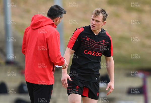 250622 - Wales Rugby Training - Stephen Jones and Nick Tompkins during training