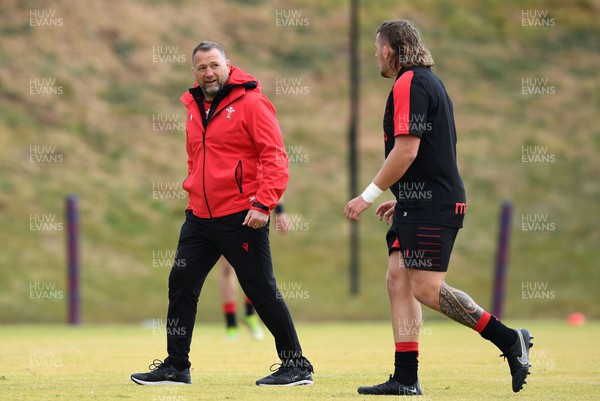 250622 - Wales Rugby Training - Jonathan Humphreys and Sam Wainwright during training
