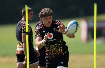 250626 - Wales Rugby Training ahead of their game against the Barbarians at Twickenham on Saturday - Ryan Woodman during training