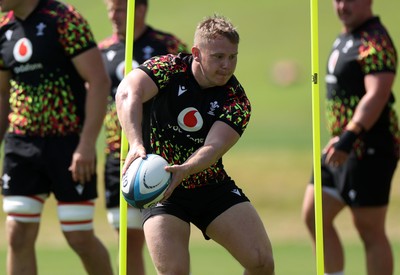 250626 - Wales Rugby Training ahead of their game against the Barbarians at Twickenham on Saturday - Sam Costelow during training