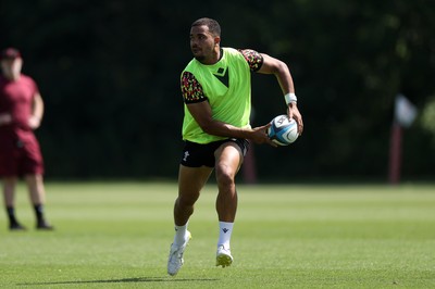 250626 - Wales Rugby Training ahead of their game against the Barbarians at Twickenham on Saturday - Ben Thomas during training