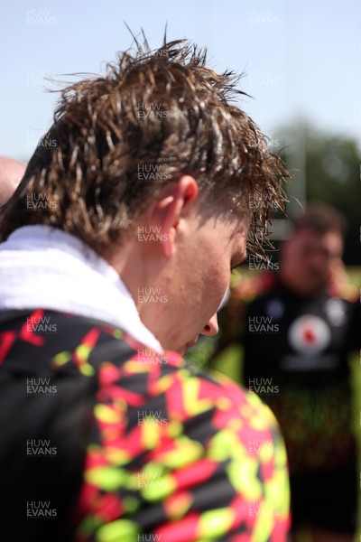 250626 - Wales Rugby Training ahead of their game against the Barbarians at Twickenham on Saturday - Ellis Mee during training