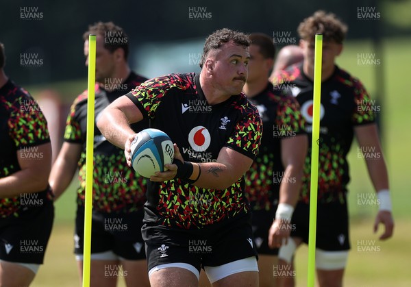 250626 - Wales Rugby Training ahead of their game against the Barbarians at Twickenham on Saturday - Ben Warren during training