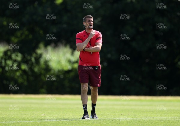 250626 - Wales Rugby Training ahead of their game against the Barbarians at Twickenham on Saturday - Peter Murchie, Defence Coach during training