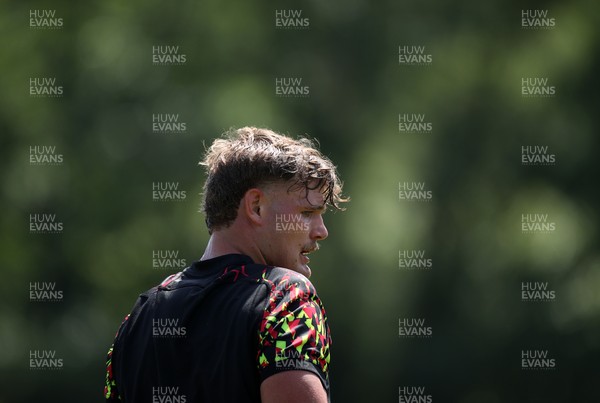 250626 - Wales Rugby Training ahead of their game against the Barbarians at Twickenham on Saturday - Taine Plumtree during training