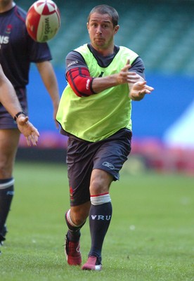 25.08.07 - Wales Rugby Training - Shane Williams in action during training 