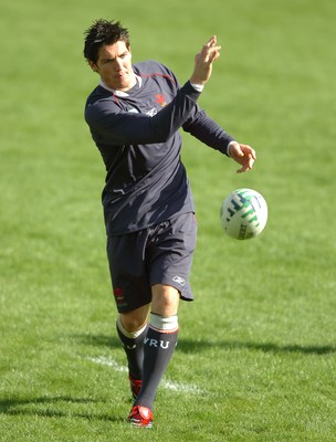 25.09.07 - Wales Rugby World Cup Training - James Hook in action during training 