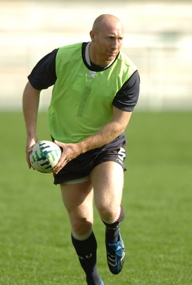 25.09.07 - Wales Rugby World Cup Training - Tom Shanklin in action during training 