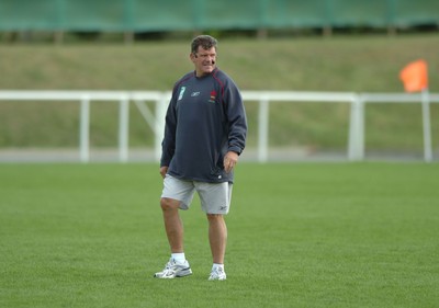 25.09.07 - Wales Rugby World Cup Training - Coach, Gareth Jenkins looks on during training 