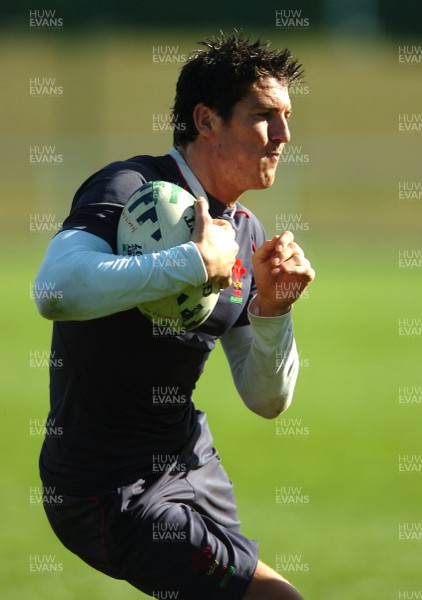 25.09.07 - Wales Rugby World Cup Training - James Hook in action during training 